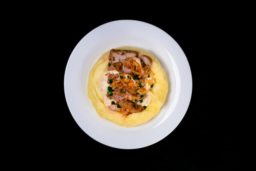 Fläskfilé med potatismos och svampsås