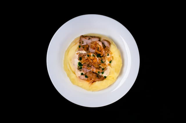 Fläskfilé med potatismos och svampsås